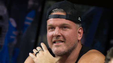 Pat McAfee to broadcast his ESPN show from WVU's campus .